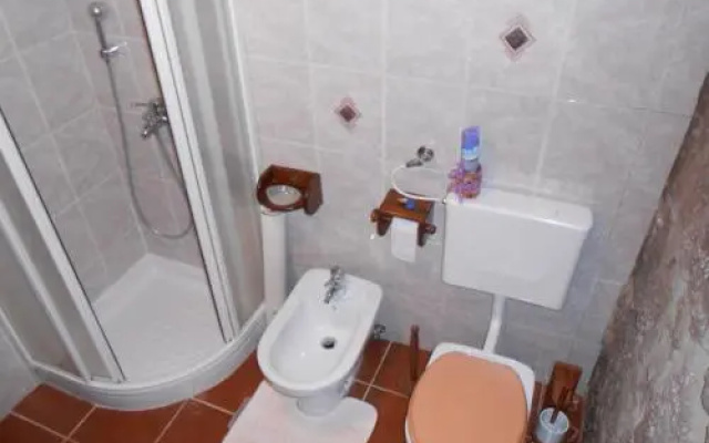 Tranquity Studio Apartment Ika