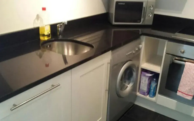 Bishops Quay Apartment