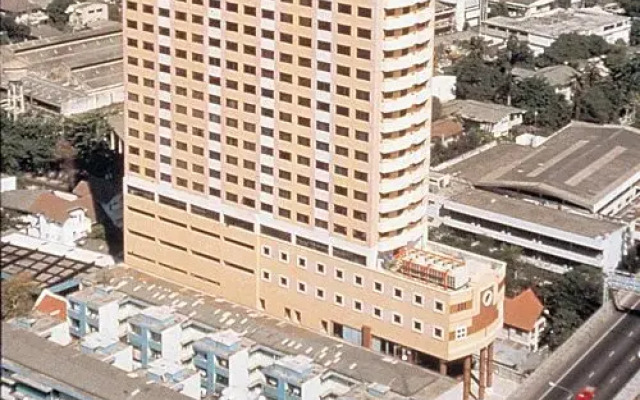 Grand Tower Inn (6305)-4 Night, Bangkok, Thailand