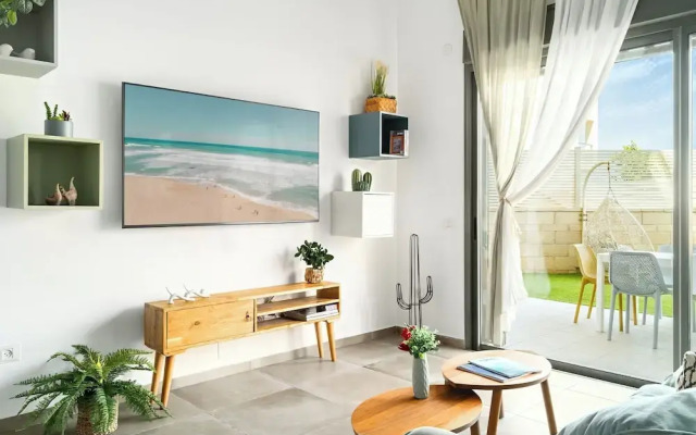 Achziv Bright Garden Stay by Sea N' Rent