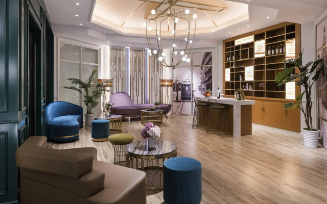 Отель Mercure Shanghai Yu Garden On the Bund