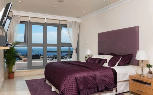 Luxury City Center Penthouse