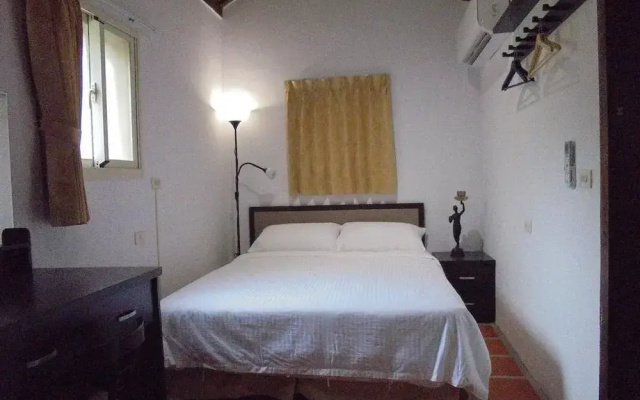 Antique Courtyard B&B