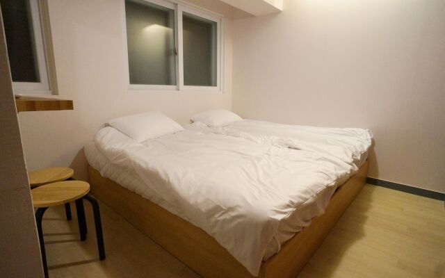Majung Haus - Hostel вид на фасад