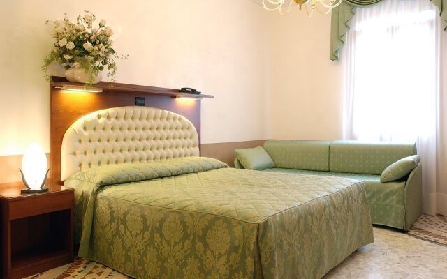Atlantide Hotel Венеция комната для гостей