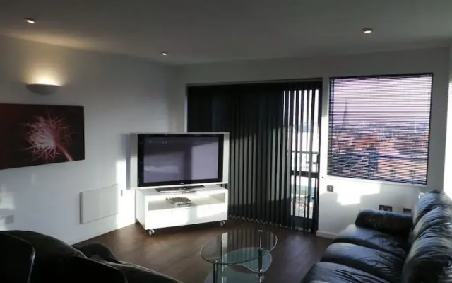 City Crash Pad - West Street Apartments