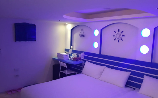 Honey Prince Hotel