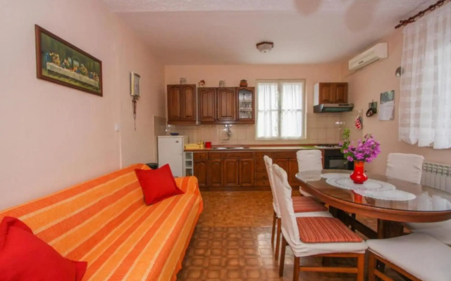 Žana - Close to Beach - A1 Veliki