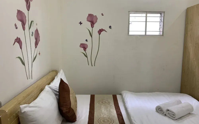 Moon Light Hostel