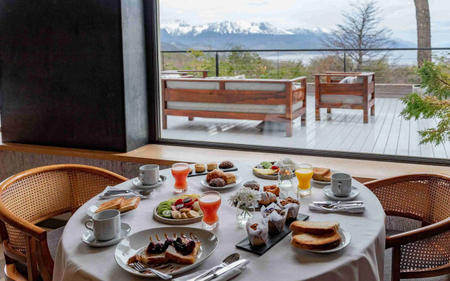 Las Hayas Resort Hotel
