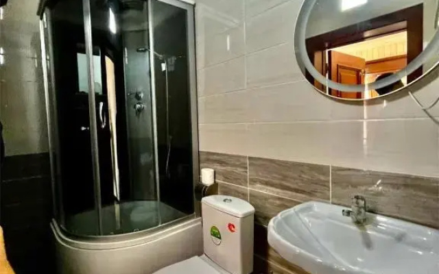 Hotel Emir Plaza