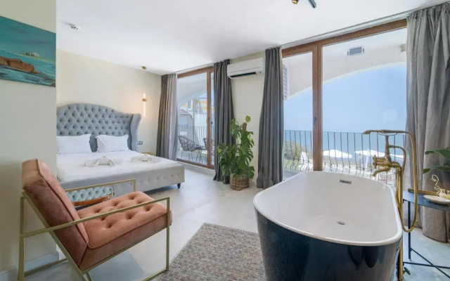 Relax Hotel