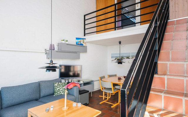 Cozy Holiday Home in BlÃ¥vand near Beach