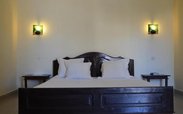 Saara Hotel