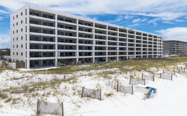 Surf Dweller 406 - The Beachcomber