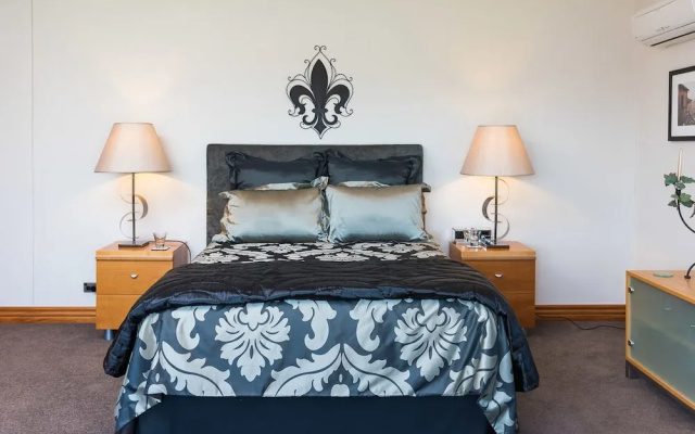 Aldaha Luxury Accommodation