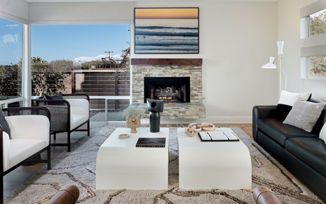 327 Hillcrest Drive