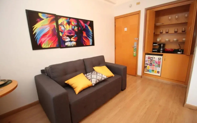 Flat 4 Estrelas Jardins