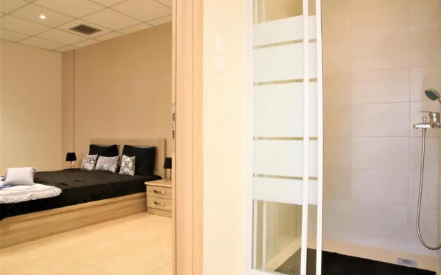 GK Airport Suites - Free Shuttle by GK Hospitality Group