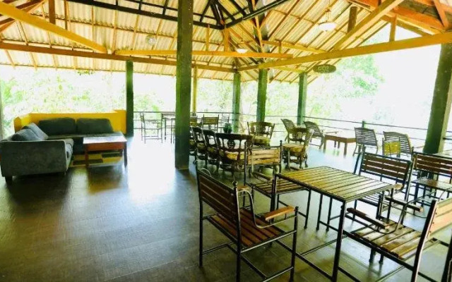 Sandalu Kithulgala