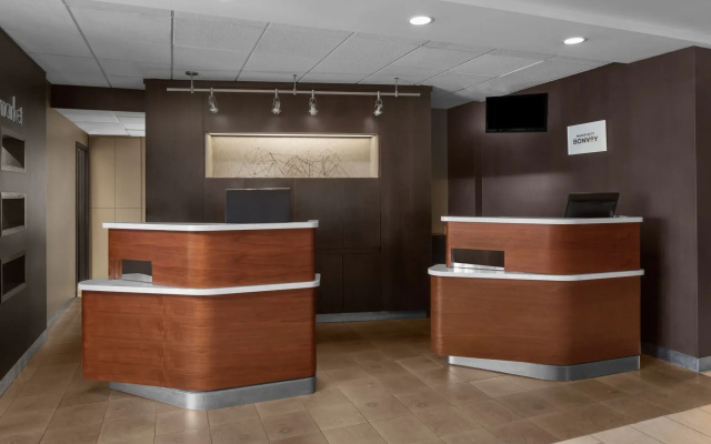 Courtyard by Marriott Detroit Brighton
