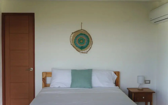 SurfAsana Lodge