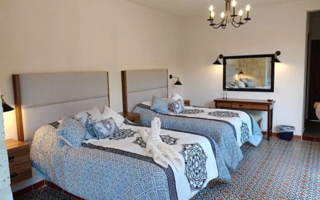 Hotel Centenario Los Arroyitos