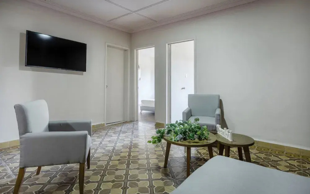 Mexican City Oasis - 3BR Apartment - Laundry
