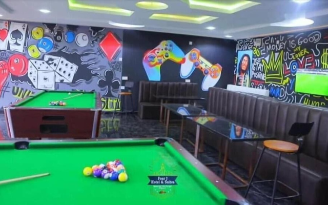 FourJ Hotel and Suites