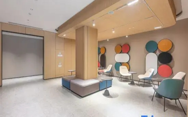 Rujia YUNIK Esports Hotel (Jinan Changqing University City Branch)