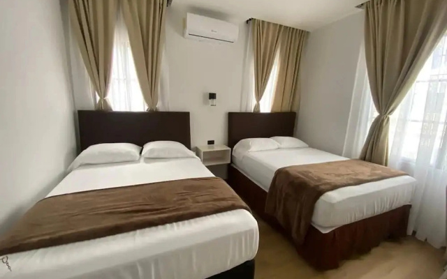 Hotel Merendon Express