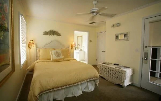 The Veranda Bed  Breakfast