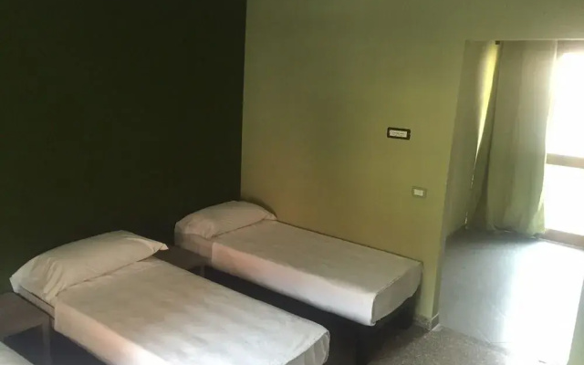 Milan Hotel - Hostel