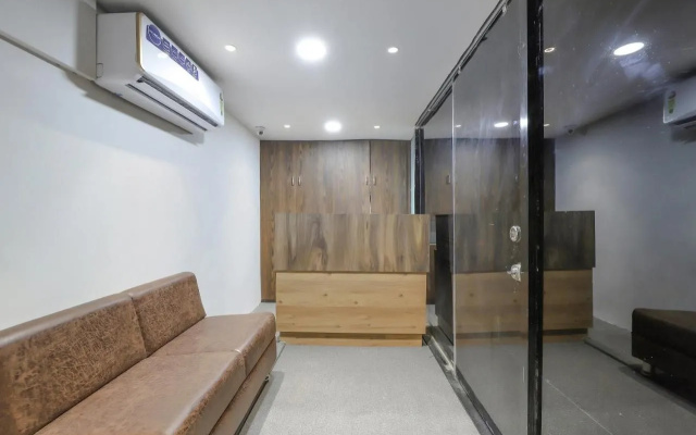 OYO 75323 Hotel Shree Nivas