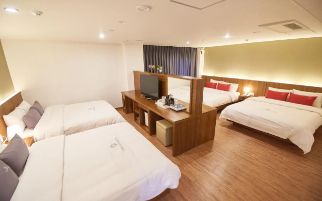 Shin Shin Hotel