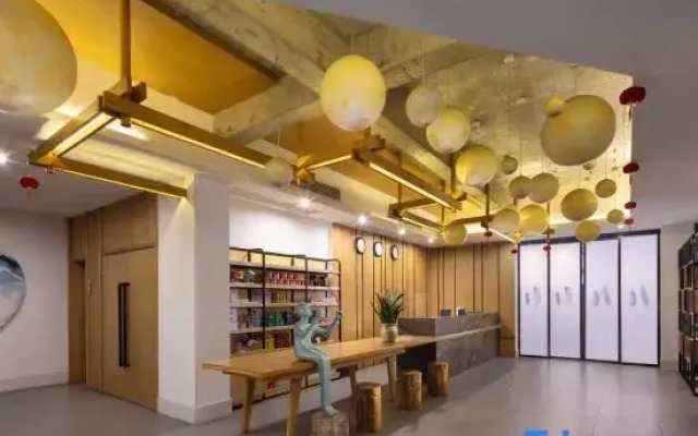 View Movie Hotel (Yueyang Food Street Shop)