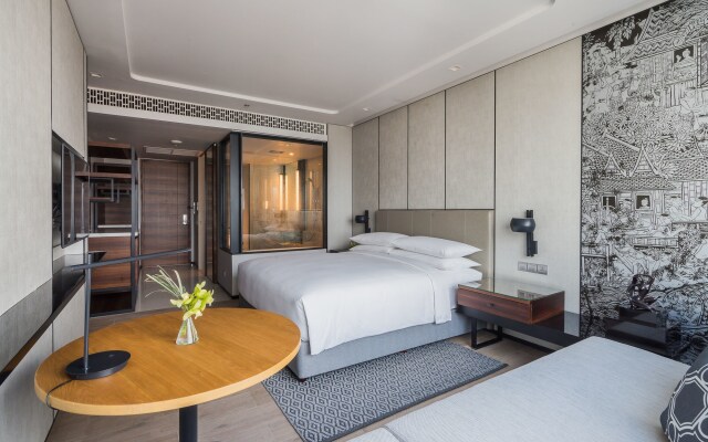 Отель Marriott Bangkok The Surawongse Бангкок комната для гостей