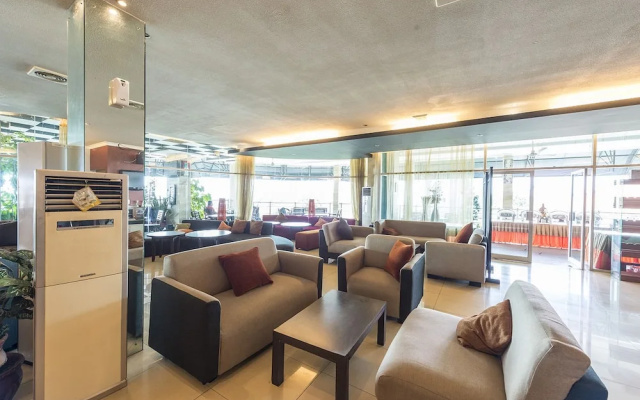 Hotel Candiview Semarang
