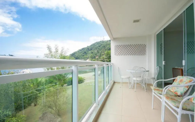 Apartamento pé na areia, vista cinematográfica!