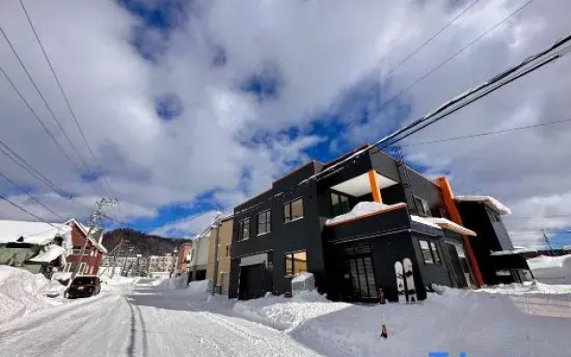 The Lobs, Rusutsu