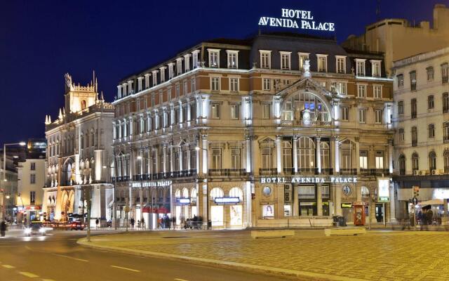 Отель Avenida Palace Лиссабон вид на фасад