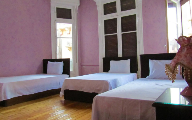 Traveler's House Hotel