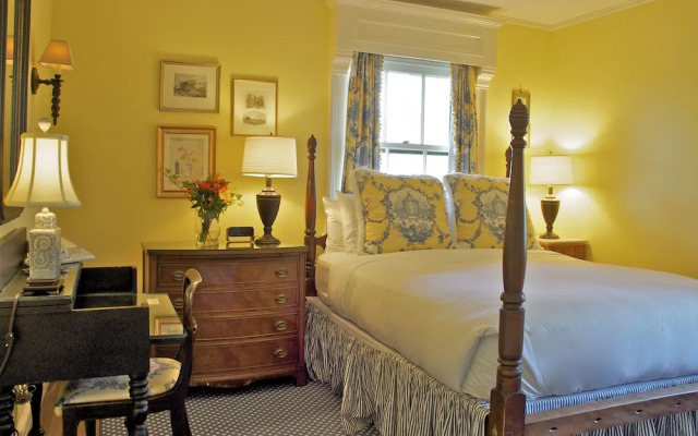 Hilltop Inn