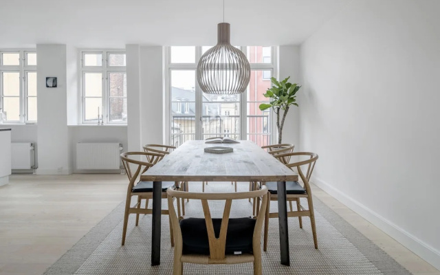 Dinesen Collection Luxury Condos by Kings Square