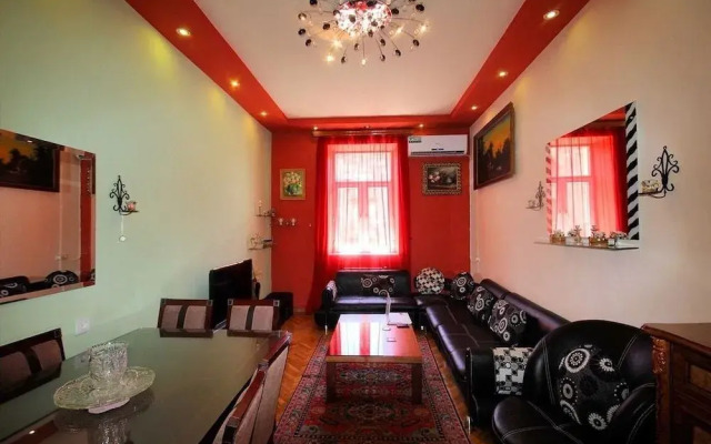 Apartment In The Center