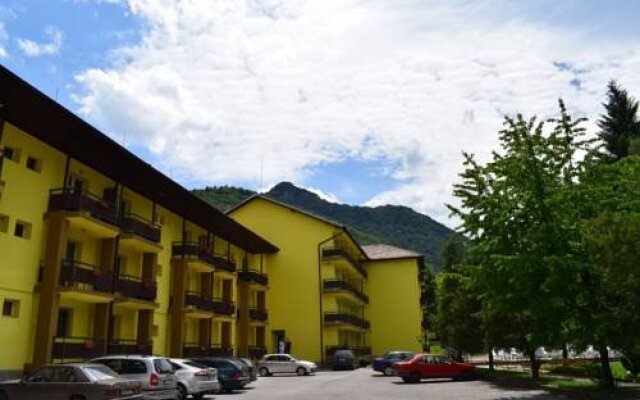 Hotel Zdravets Правец парковка