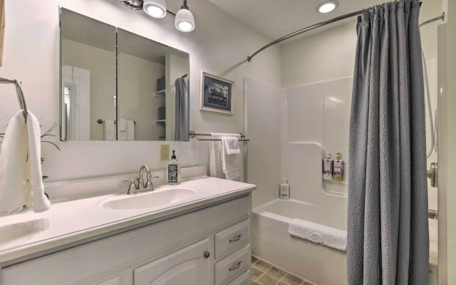 Waterfront Home in Quiet Cove: Kayaks On-site
