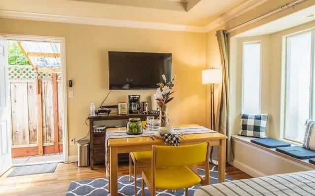 Lemon House - Cozy, In-law Studio