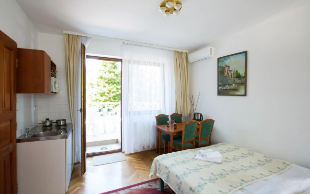 Helios Hotel Pension