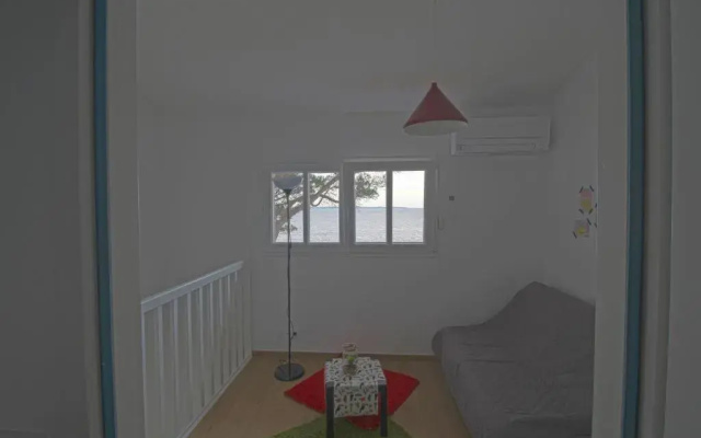 Appartement renove 3 chambres les pieds dans l eau
